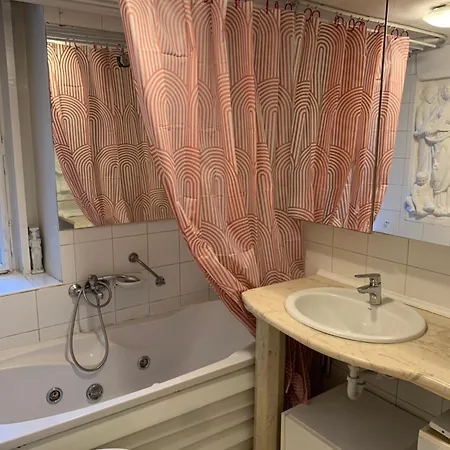 Libra Grande Venetian Style Apartment