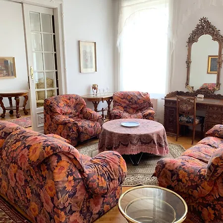 Libra Grande Venetian Style Budapest