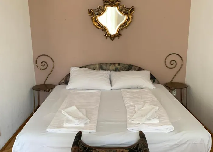 Libra Grande Venetian Style Budapest